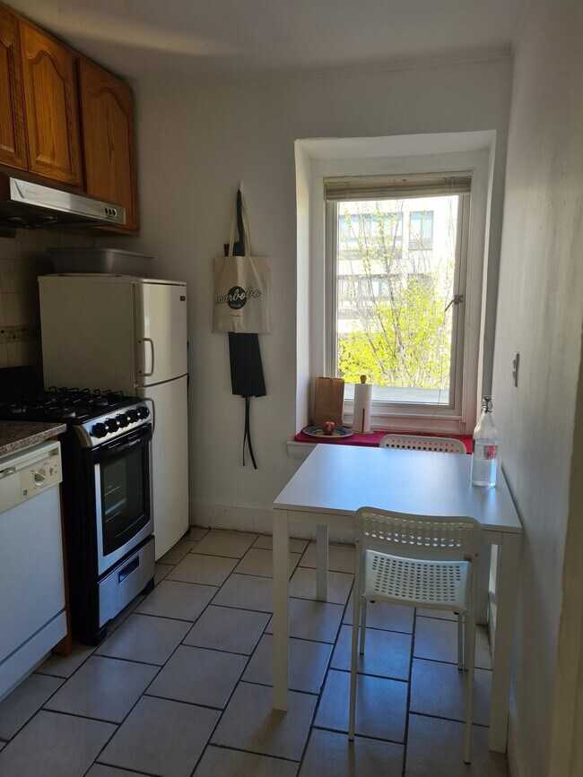 110 Hancock St, Unit OO in Cambridge, MA - Foto de edificio - Building Photo