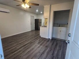503 Canal St, Unit A in Durham, NC - Building Photo
