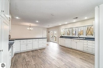 197 Westview Dr in Alma, MI - Building Photo - Building Photo