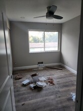 390 W Lake Ave NW in Atlanta, GA - Building Photo - Building Photo