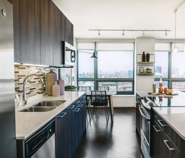 property at 350 W Hubbard St