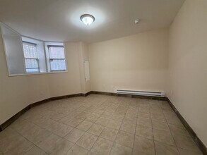 83 Wilkinson Ave in Jersey City, NJ - Building Photo - Building Photo