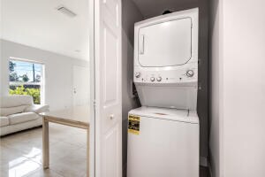 2449 Saranac Ave in West Palm Beach, FL - Building Photo - Building Photo