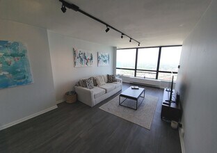5415 N Sheridan Rd in Chicago, IL - Building Photo - Building Photo