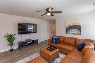 1800 Whispering Pine St SW in Ocean Isle Beach, NC - Building Photo - Building Photo