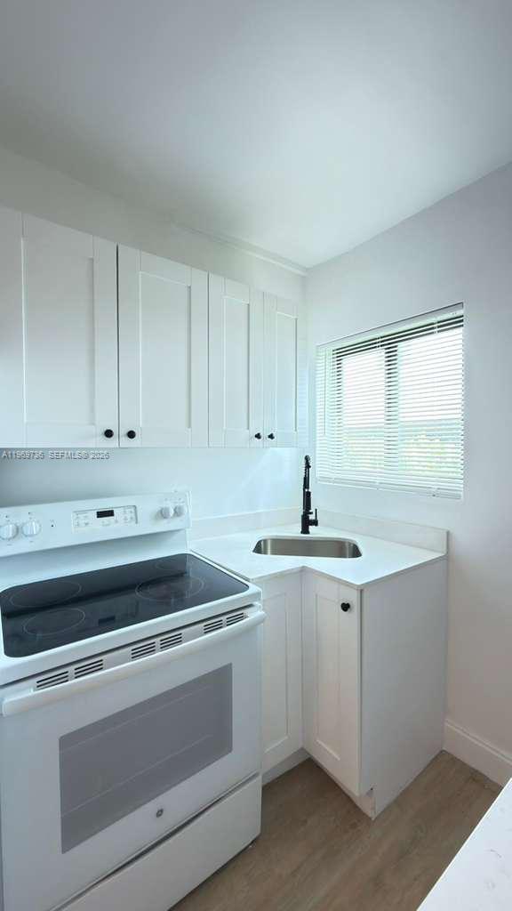 1980 Biarritz Dr in Miami Beach, FL - Building Photo - Building Photo