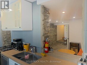71 King St E in Brockville, ON - Building Photo - Building Photo