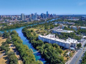 1900 Barton Springs Rd in Austin, TX - Building Photo