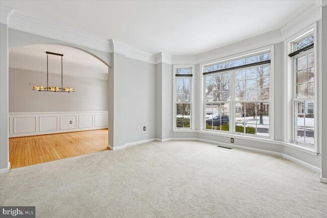 property at 3 Big Oak Ct