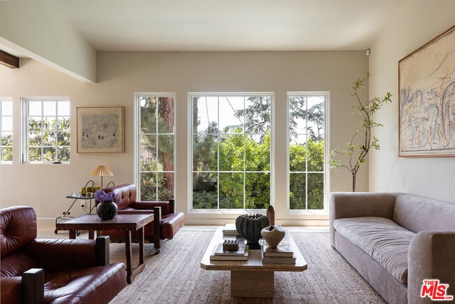 4228 Los Nietos Dr in Los Angeles, CA - Building Photo - Building Photo