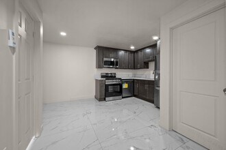 6248 Dorothy Dr in San Diego, CA - Building Photo - Building Photo