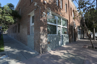 Las Palomas in Los Angeles, CA - Building Photo - Building Photo