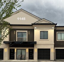 Grand Summit in Grand Blanc, MI - Building Photo