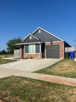 1026 Riva Pkwy in Norman, OK - Building Photo
