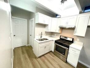 1051 Price St in Pismo Beach, CA - Building Photo - Building Photo