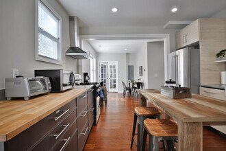 137 E Tompkins St in Columbus, OH - Building Photo - Building Photo