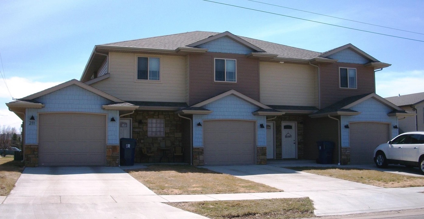 Field Stone Apartments in Tea, SD - Building Photo