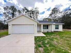 36 Malauka Loop Run Rd in Ocklawaha, FL - Building Photo