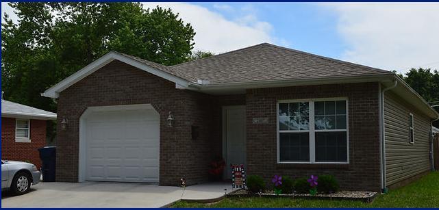 2407 Putnam St in Terre Haute, IN - Building Photo - Building Photo