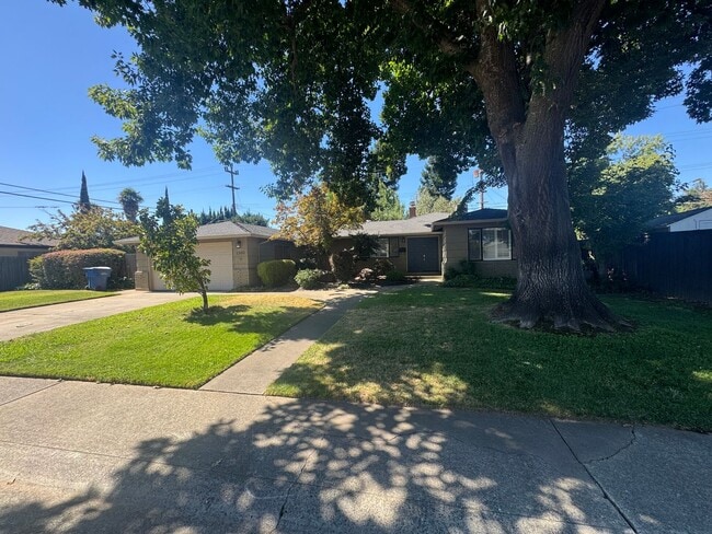1380 Meredith Way