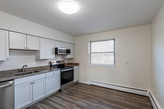 Norton Park Apartments in Plainville, CT - Building Photo - Interior Photo