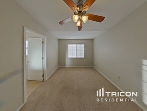 125 S 56th St in Mesa, AZ - Building Photo - Building Photo