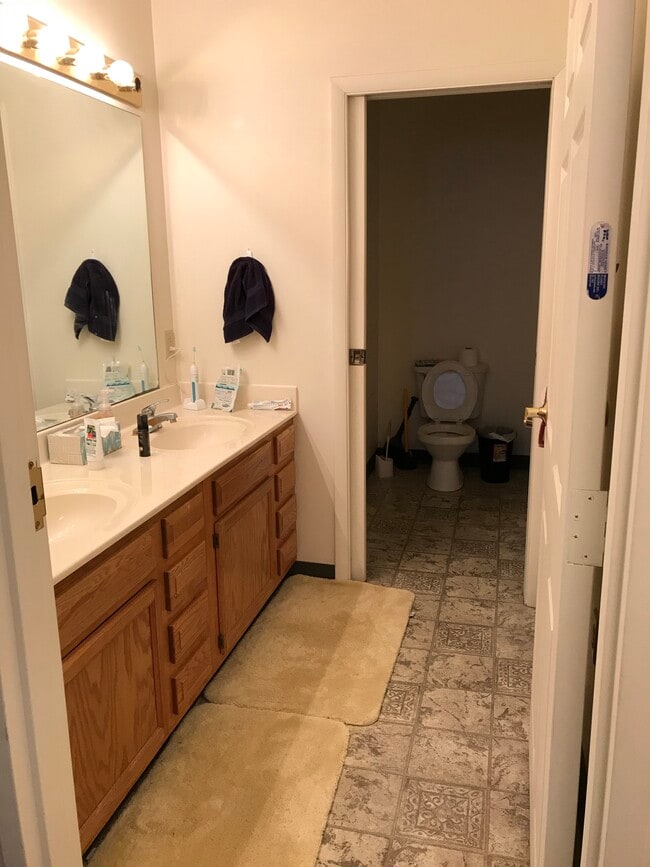 875 Willard St, Unit 879 in State College, PA - Building Photo - Building Photo