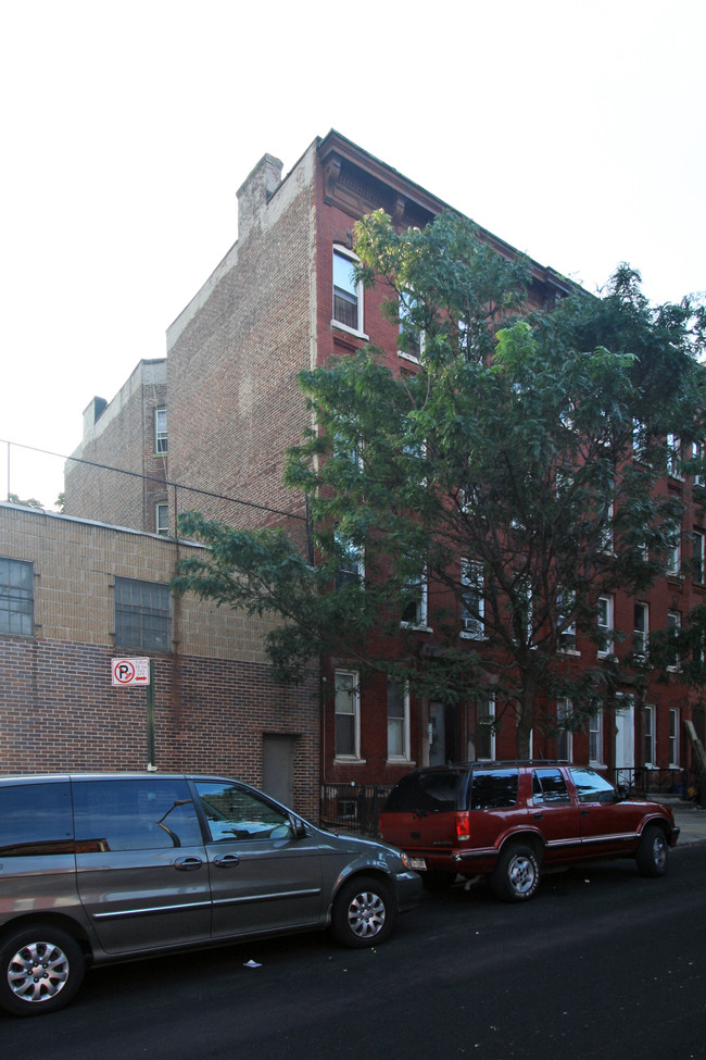 21 Adelphi St in Brooklyn, NY - Building Photo - Building Photo