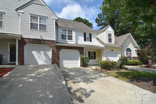 8339 Christmas Ct in Charlotte, NC - Building Photo - Building Photo