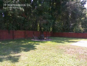 39 Wintergreen Dr in Beaufort, SC - Building Photo - Building Photo