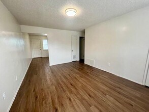 920 N Leverett Ave in Fayetteville, AR - Building Photo - Building Photo