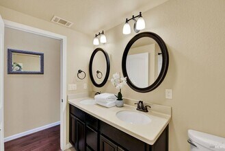 528 Main St in Vacaville, CA - Building Photo - Building Photo