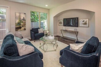 1742 Ridgewood Ave in Maitland, FL - Building Photo - Building Photo