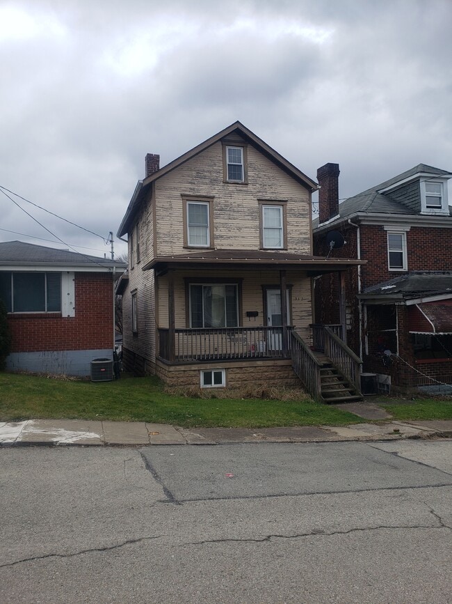 property at 312 35th St