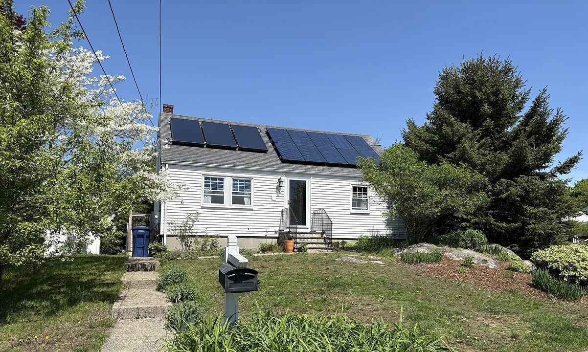 9 Larkin Ln in Salem, MA - Building Photo
