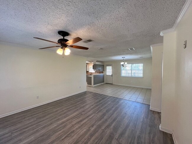 8849 Timber Ln in Denham Springs, LA - Building Photo - Building Photo