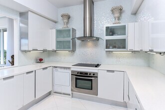 44 Cocoanut Row in Palm Beach, FL - Foto de edificio - Building Photo