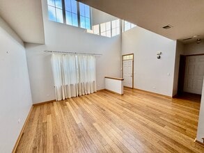 292 Tower Hill Dr in St. Charles, IL - Building Photo - Building Photo