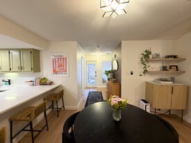 9319 Whisper Pt in San Antonio, TX - Building Photo