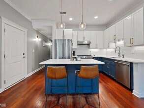 1035 W Madison St in Chicago, IL - Building Photo - Building Photo