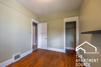 1631 N Mozart St, Unit #1 in Chicago, IL - Foto de edificio - Building Photo