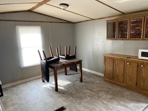 49 Coach Dr in Jackson, TN - Building Photo - Building Photo