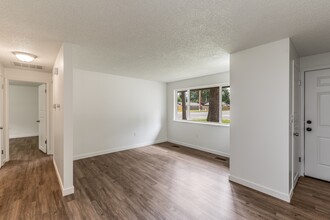 18404 78th Ave E in Puyallup, WA - Building Photo - Building Photo