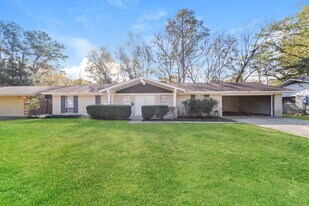 445 N Canton Club Cir in Jackson, MS - Building Photo