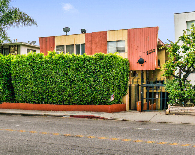 7530 Fountain Ave in West Hollywood, CA - Building Photo - Primary Photo