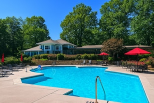 903 Summit North Dr NE, Unit Piedmont Heights in Atlanta, GA - Building Photo