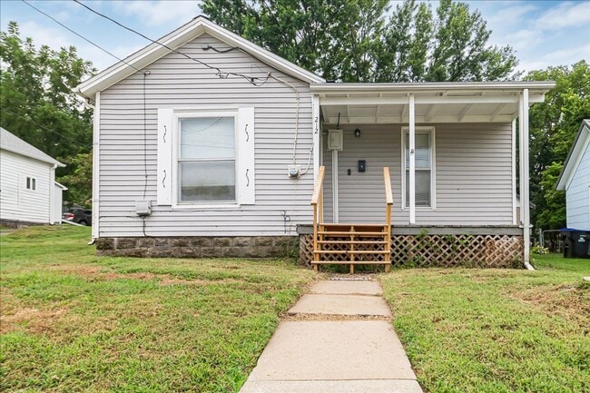 property at 212 W North St