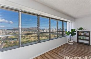 2525 Date St in Honolulu, HI - Building Photo