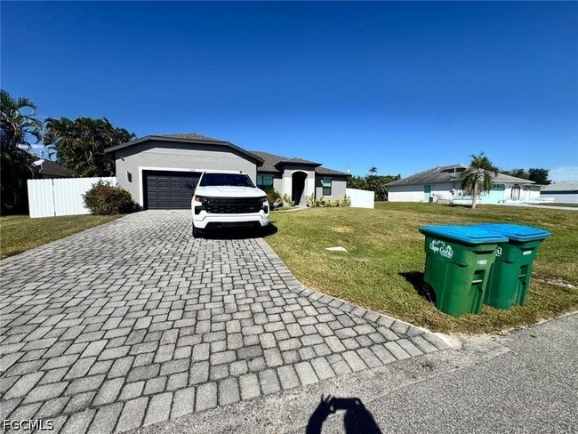 209 SE 26th Terrace in Cape Coral, FL - Building Photo - Building Photo