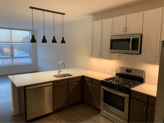 property at 4743 N Wolcott Ave